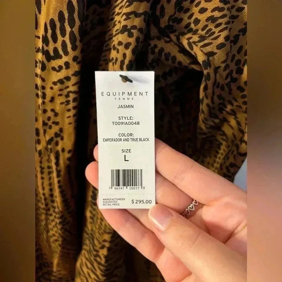 Equipment Femme Jasmin Top Nwt - Picture 4 of 7